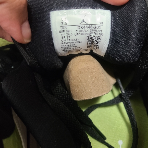 Air Jordan 1 Low Snakeskin - Picture 5 of 5